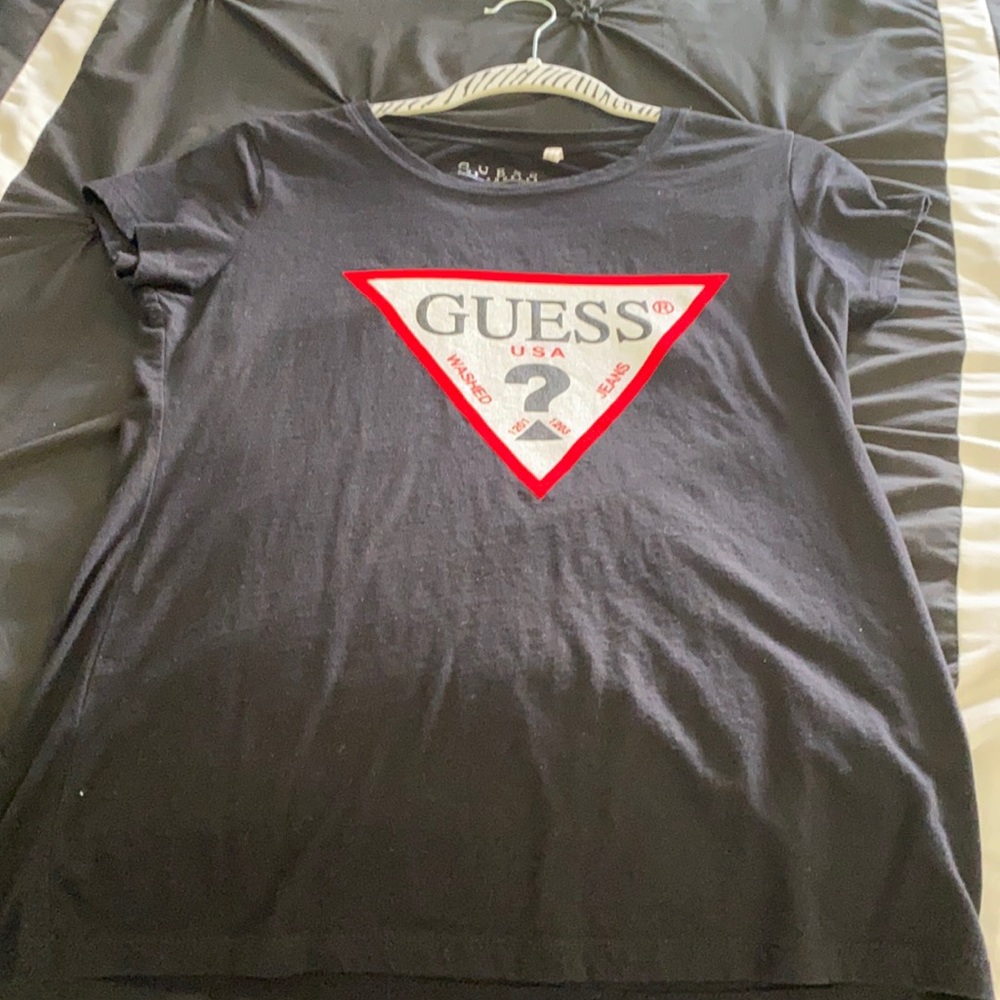 Guess tee shirt